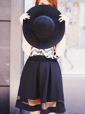 Emily Santiagoさんのコーディネート