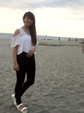 Emily Santiagoさんのコーディネート