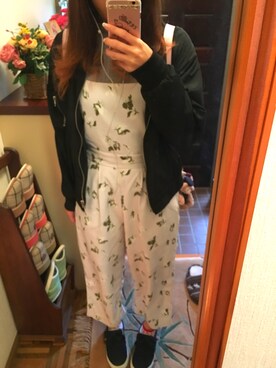 「雨」｜「アイテム（サロペット/オーバーオール）」を使った、ともちゃんさん（レディース・158cm）の春コーディネート
