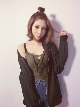 「ONEPIECE.（-）のアイテム」を使った、Reyann芮安さん（レディース・166cm）の秋コーディネート