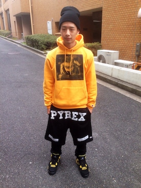 「PYREX VISION（パイレックスヴィジョン）のアイテム（パーカー）」を使った、べべさん（メンズ・163cm）の冬コーディネート