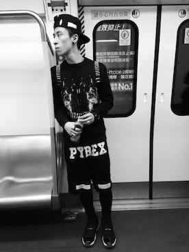 「GIVENCHY（ジバンシイ）のアイテム（パーカー）」を使った、WallnusLiさん（メンズ・175cm）の夏コーディネート