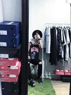 「アイテム（ベスト、レッド系）」を使った、WallnusLiさん（メンズ・173cm）の夏コーディネート