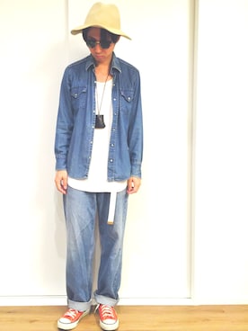 「赤コンバース」｜「アイテム（財布/小物）」を使った、TAKAさん（メンズ・175cm）の秋コーディネート