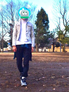 「OSHKOSH（オシュコシュ）のアイテム（デニムジャケット）」を使った、kenkenさん（メンズ・175cm）の冬コーディネート