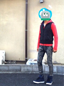 「NO ID.（ノーアイディ）のアイテム（パーカー、レッド系）」を使った、kenkenさん（メンズ・175cm）の冬コーディネート