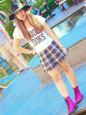 「cotton on（コットンオン）のアイテム（帽子）」を使った、Yvanna Tafoyaさん（レディース・157cm）の秋コーディネート