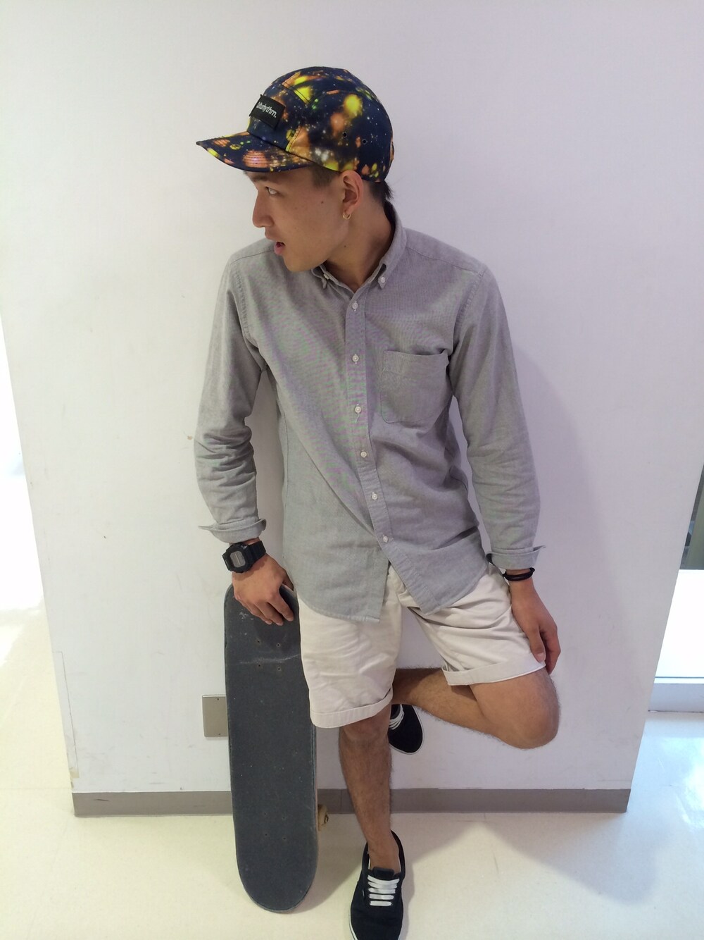 その他のキャップを着用したメンズの夏コーディネートの1枚目の写真