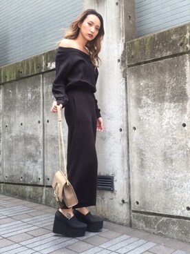 「EVRIS（エヴリス）のアイテム（オールインワン・サロペット）」を使った、MINAさん（レディース・165cm）の秋コーディネート