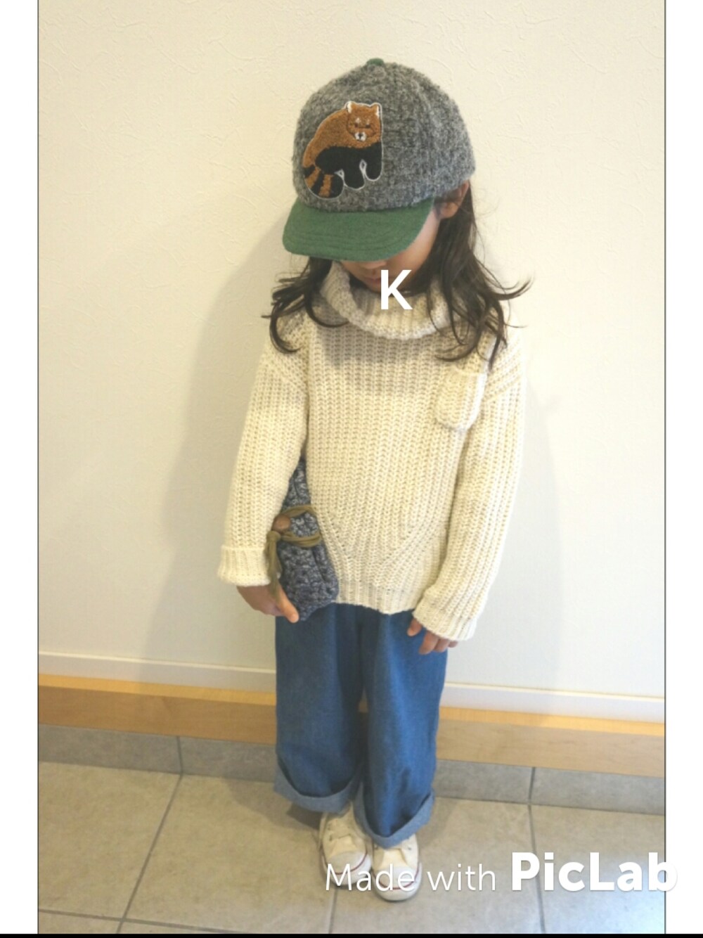 「5歳、幼稚園、6歳、女の子、ニット、キャップ、girl、キッズ、キッズコーデ、キッズファッション」｜「petit mainのデニムガウチョパンツ（デニムパンツ、ブルー系）」を使った、natsuさん（キッズ・110cm）の秋コーディネートの1枚目の写真