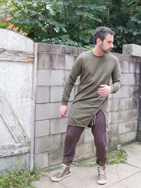 「DRKSHDW by RICK OWENS（ダークシャドウ バイ リックオウエンス）のアイテム（スウェット）」を使った、Mason Kraneさん（メンズ・183cm）の秋コーディネート