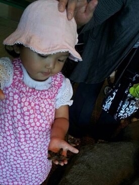 「GAP（ギャップ）のアイテム（ワンピース、ピンク系）」を使った、メイスケさん（キッズ・90cm）の夏コーディネート