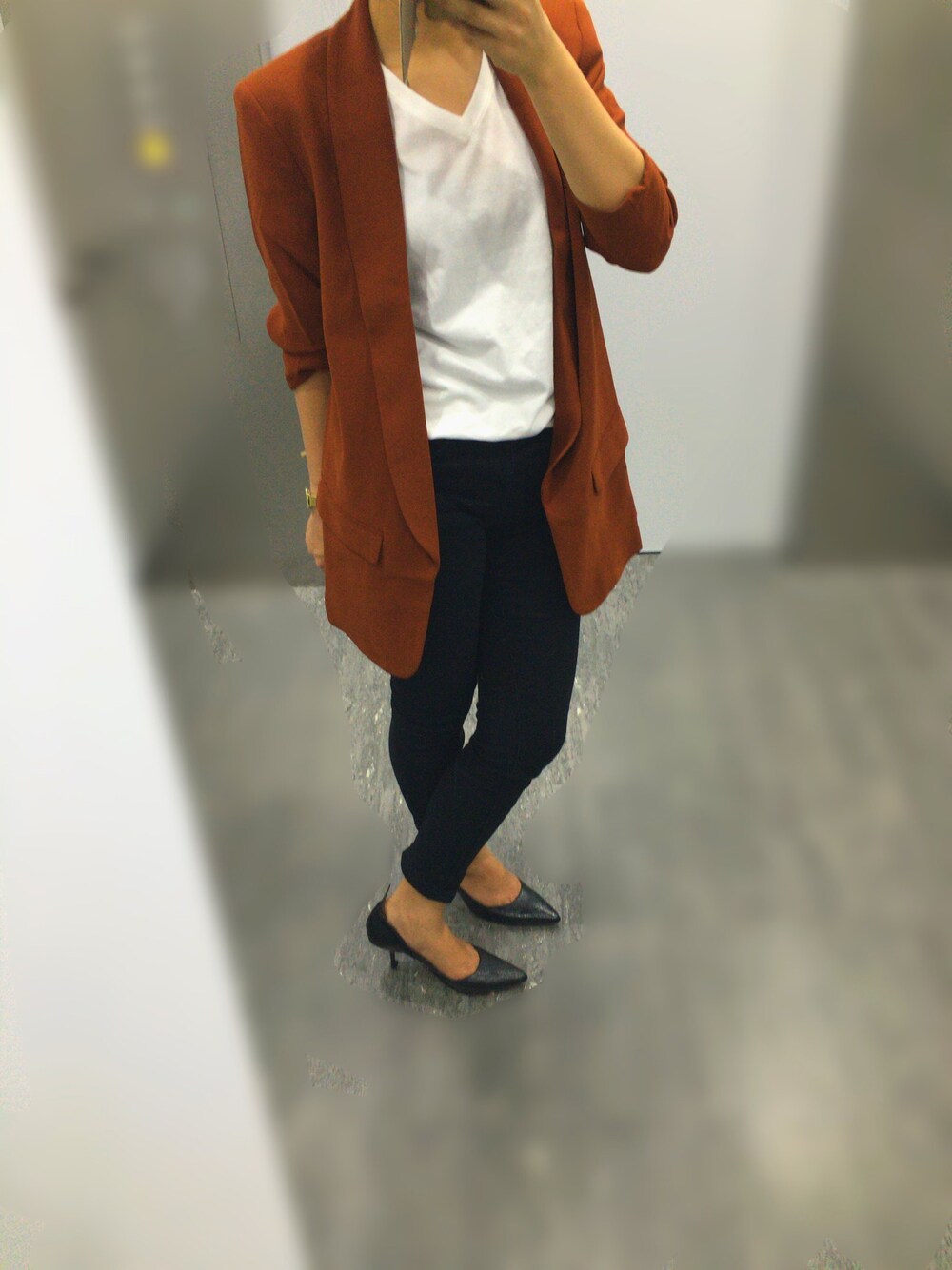 「ZARA、FOREVER 21、無印良品、GU、テラコッタ、秋コーデ、秋色、ジャケット」｜「GUのアイテム（デニムパンツ、ブラック系）」を使った、benjaminさん（レディース・155cm）の秋コーディネートの1枚目の写真