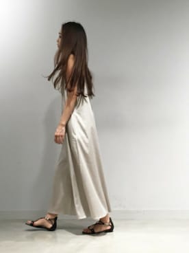 「アイテム（つなぎ/オールインワン、ベージュ系）」を使った、SAKI TAKAYAMAさん（レディース・164cm）の春コーディネート