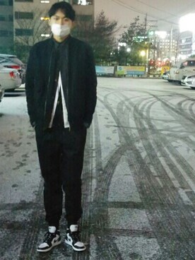 「Jordan」｜「アイテム（その他シューズ）」を使った、이동훈さん（メンズ・181cm）の冬コーディネート