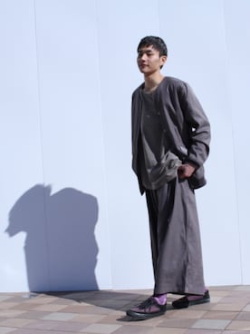 「SET UP」｜「アイテム（ノーカラージャケット）」を使った、足立 さわこさん（メンズ・180cm）の冬コーディネート