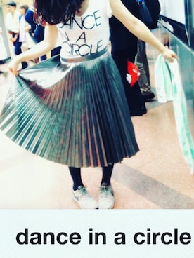 「TOPSHOP（トップショップ）のアイテム（スカート、シルバー系）」を使った、yukissさん（レディース・163cm）の夏コーディネート