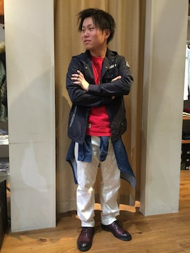 「ナイロンパーカー」｜「アイテム（チノパンツ）」を使った、三品文哉さん（メンズ・163cm）の春コーディネート
