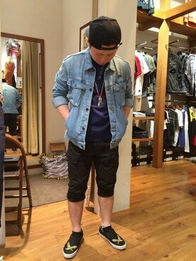 「TYPE BLUE（タイプブルー）のアイテム（デニムジャケット）」を使った、三品文哉さん（メンズ・163cm）の春コーディネート