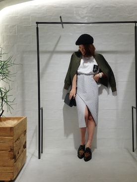 「アイテム（クラッチバッグ）」を使った、megさん（レディース・155cm）の冬コーディネート