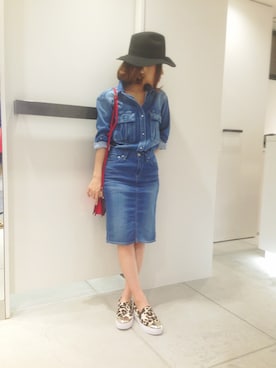 「アイテム（デニムスカート）」を使った、megさん（レディース・155cm）の春コーディネート