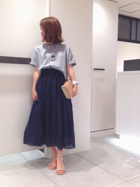 「アイテム（バングル/リストバンド）」を使った、megさん（レディース・155cm）の春コーディネート