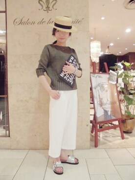 「Salon de la Trinite'/D'issy（サロン デュ ラ トリニーテ/ディッシー）のアイテム（帽子）」を使った、Salon de la Trinite'恵比寿店スタッフさん（レディース・157cm）の春コーディネート