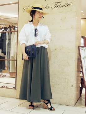 Salon de la Trinite'恵比寿店スタッフさん（レディース・157cm）の春コーディネート