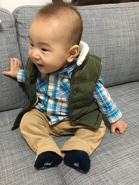 「babyGAP（babyGAP）のアイテム（シャツ/ブラウス、ブルー系）」を使った、ryo_toさん（キッズ・70cm）の秋コーディネート