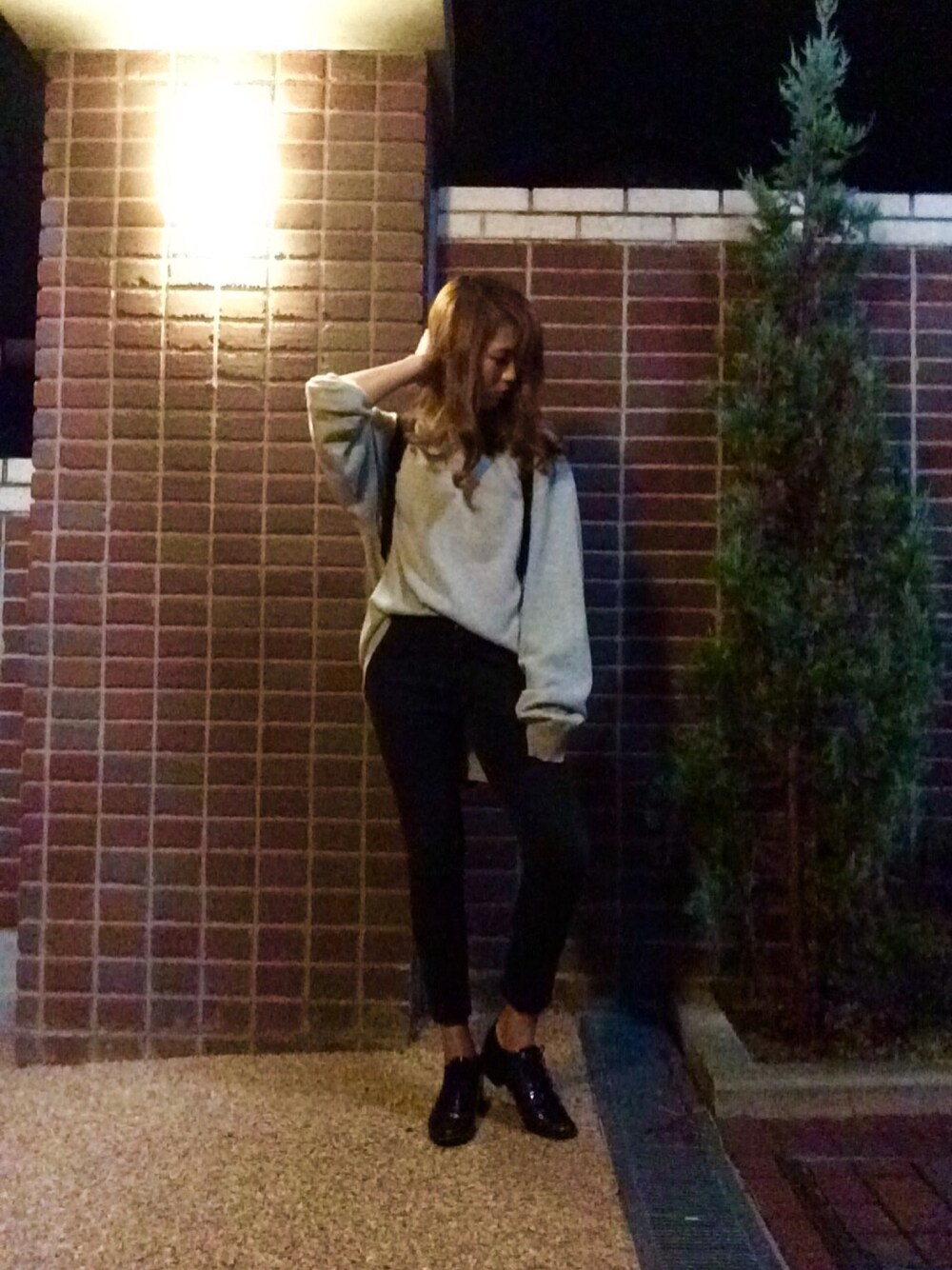 「学校、kyoto、AKO、アメ村」｜「usedのアイテム（ニット/セーター、グレー系）」を使った、haruka.Mさん（レディース・155cm）の秋コーディネートの1枚目の写真