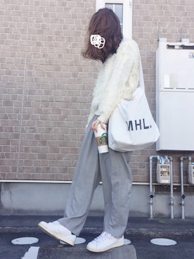 「グレーパンツ」｜こんちゃんさん（レディース・160cm）の冬コーディネート