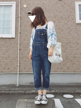 「黒コンバース」｜「アイテム（サロペット/オーバーオール）」を使った、こんちゃんさん（レディース・160cm）の秋コーディネート