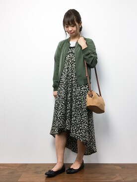 「RAY CASSIN（レイカズン）のアイテム（ブルゾン）」を使った、tomoyoさん（レディース・159cm）の秋コーディネート