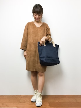 「SUNDUCK（サンダック）のアイテム」を使った、tomoyoさん（レディース・159cm）の秋コーディネート