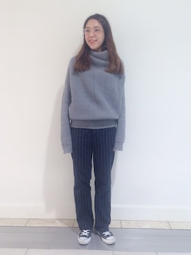 「Acne Studios（アクネストゥディオズ）のアイテム（ニット/セーター、グレー系）」を使った、Hoさん（レディース・162cm）の秋コーディネート
