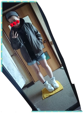 「白いスニーカー」｜「アイテム（ブルゾン）」を使った、まーさんさん（レディース・153cm）の春コーディネート
