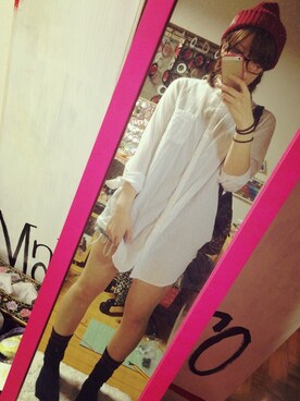 「earthmusic&ecologyのアイテム（シャツ/ブラウス、ホワイト系）」を使った、ふくちゃんさん（レディース・156cm）の秋コーディネート