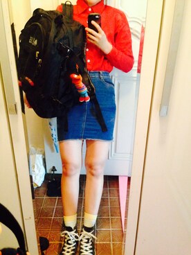「CONVERSE（コンバース）のアイテム（スニーカー、ブラック系）」を使った、박나영さん（レディース・156cm）の夏コーディネート