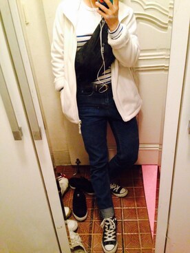 「UNIQLO（ユニクロ）のアイテム（その他アウター、レッド系）」を使った、박나영さん（レディース・156cm）の秋コーディネート