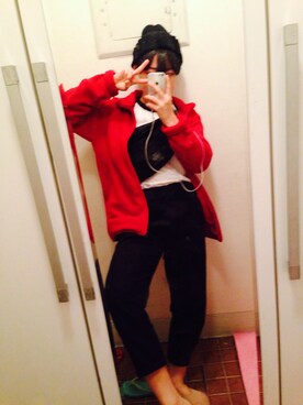 「UNIQLO（ユニクロ）のアイテム（その他アウター、レッド系）」を使った、박나영さん（レディース・156cm）の秋コーディネート