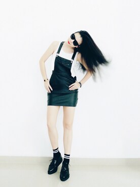 「H&M（エイチ・アンド・エム）のアイテム（つなぎ/オールインワン）」を使った、Yanyee Wanさん（レディース・162cm）の冬コーディネート