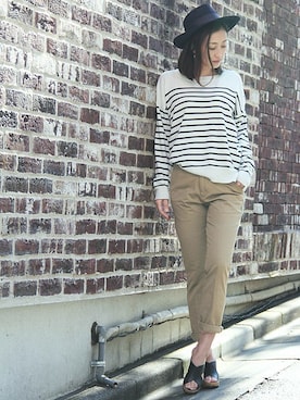 「ボーダーニット」｜「アイテム（チノパンツ）」を使った、keiさん（レディース・159cm）の冬コーディネート