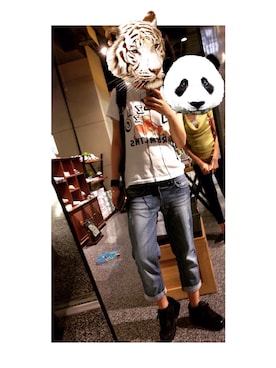 「UNIQLO（ユニクロ）のアイテム（Tシャツ/カットソー、ホワイト系）」を使った、takumiさん（レディース）の夏コーディネート