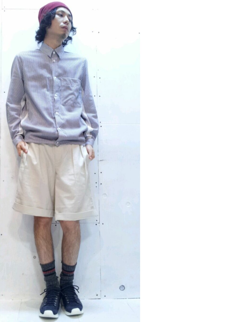 「KIITのストライプシャツ（シャツ/ブラウス、ブルー系）」を使った、レブルエレメンツさん（メンズ・173cm）の夏コーディネートの1枚目の写真