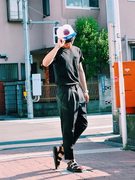 「EN ROUTE（アンルート）のアイテム（スラックス）」を使った、tomokiさん（メンズ・170cm）の夏コーディネート