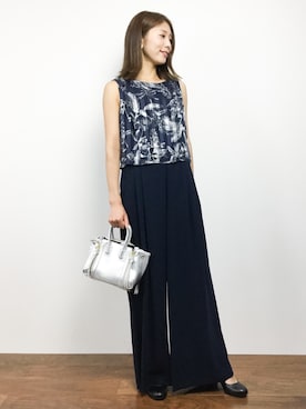 「AIMER（エメ）のアイテム（オールインワン・サロペット）」を使った、吉岡由梨子さん（レディース・158cm）の夏コーディネート