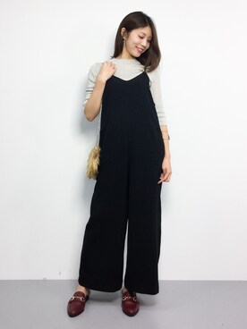 「TIENS ecoute（ティアンエクート）のアイテム（つなぎ/オールインワン）」を使った、吉岡由梨子さん（レディース・158cm）の秋コーディネート