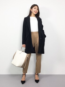 「GOUT COMMUN（グーコミューン）のアイテム（ショルダーバッグ）」を使った、吉岡由梨子さん（レディース・158cm）の冬コーディネート