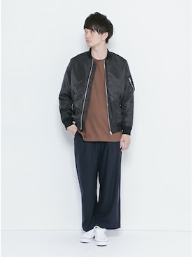 「SENSE OF PLACE by URBAN RESEARCH（センスオブプレイスバイアーバンリサーチ）のアイテム（MA-1）」を使った、SENSE OF PLACE ONLINE STOREさん（メンズ・183cm）の秋コーディネート