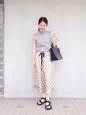 「SQUOVAL（スクオーバル）のアイテム（パンツ）」を使った、日向子さん（レディース・153cm）の夏コーディネート